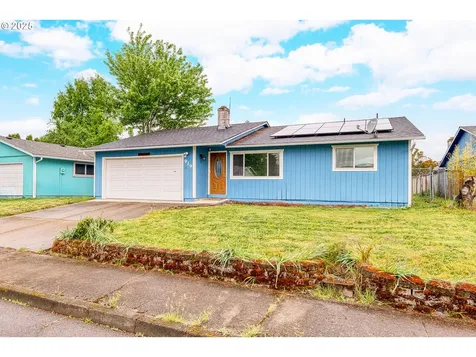 929 Chickadee Court NE Salem OR 97301