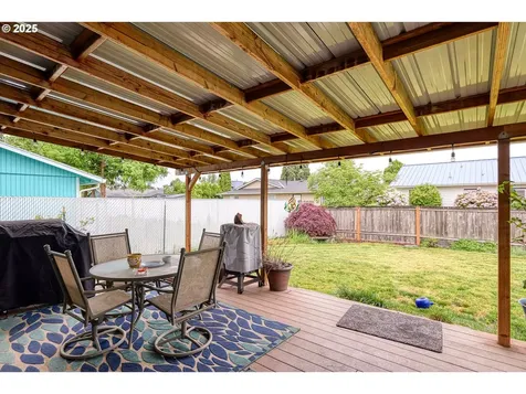 929 Chickadee Court NE Salem OR 97301
