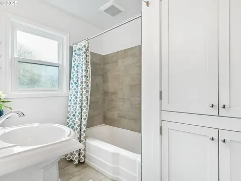 123 W 30th Street Vancouver WA 98660
