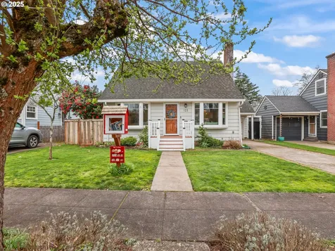 123 W 30th Street Vancouver WA 98660