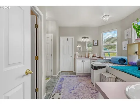 3802 North Myrtle Road Myrtle Creek OR 97457