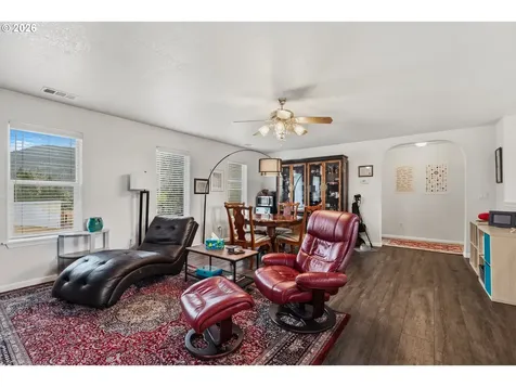 3802 North Myrtle Road Myrtle Creek OR 97457
