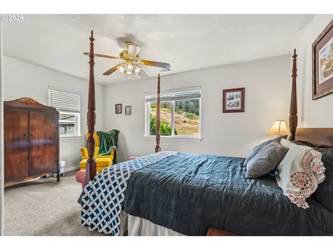 3802 North Myrtle Road Myrtle Creek OR 97457