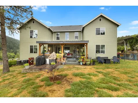 3802 North Myrtle Road Myrtle Creek OR 97457