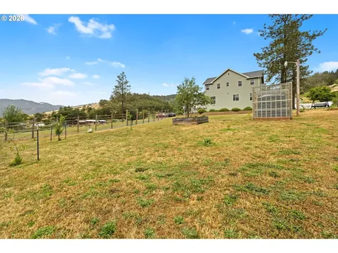 3802 North Myrtle Road Myrtle Creek OR 97457