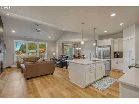 1801 NE Gilbert Lane Estacada OR 97023