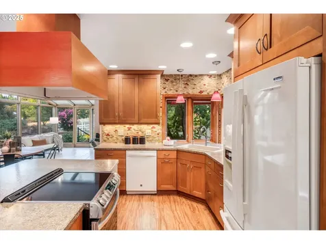 13890 SW 118th Court Portland OR 97223