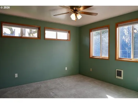 4005 S F Street Springfield OR 97478