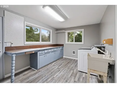 8765 SW Nisqually Court Tualatin OR 97062