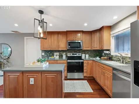 8765 SW Nisqually Court Tualatin OR 97062