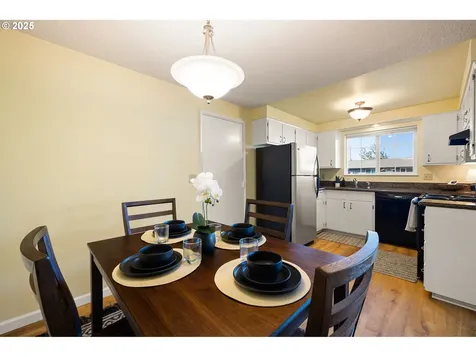 545 38th Street Springfield OR 97478