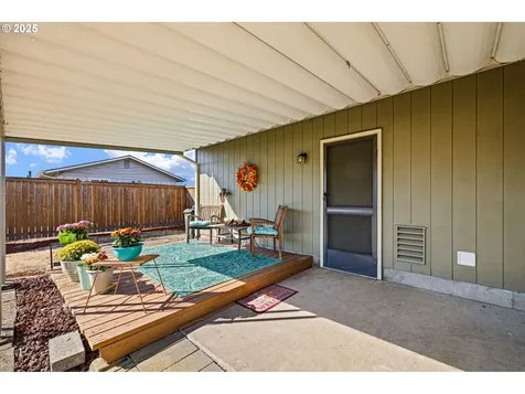 545 38th Street Springfield OR 97478
