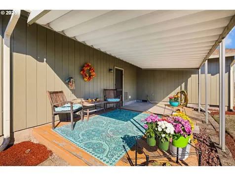 545 38th Street Springfield OR 97478