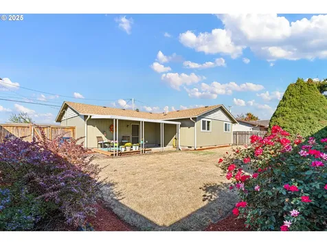 545 38th Street Springfield OR 97478