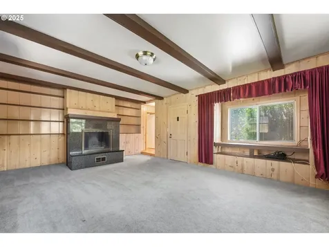 9420 NE Sacramento Street Portland OR 97220