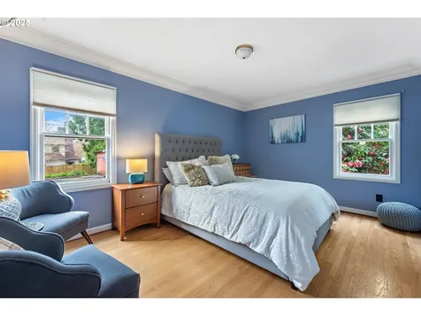 4456 NE Oregon Street Portland OR 97213