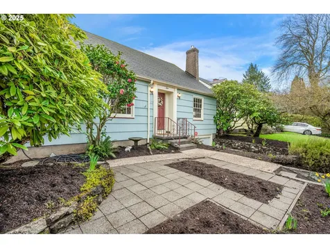 4456 NE Oregon Street Portland OR 97213