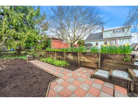 4456 NE Oregon Street Portland OR 97213