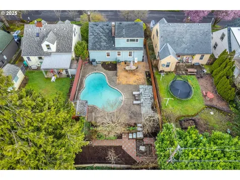 4456 NE Oregon Street Portland OR 97213