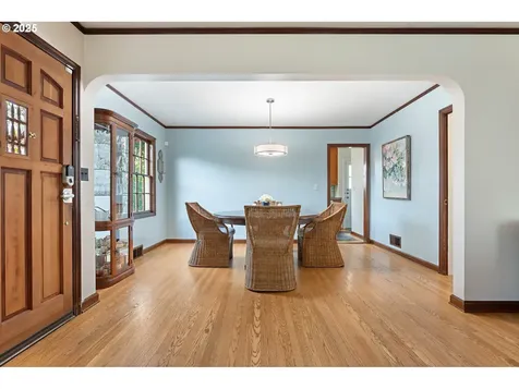 4456 NE Oregon Street Portland OR 97213