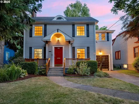 4214 NE Hassalo Street Portland OR 97213