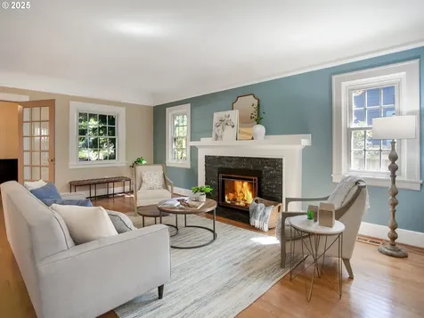 4214 NE Hassalo Street Portland OR 97213