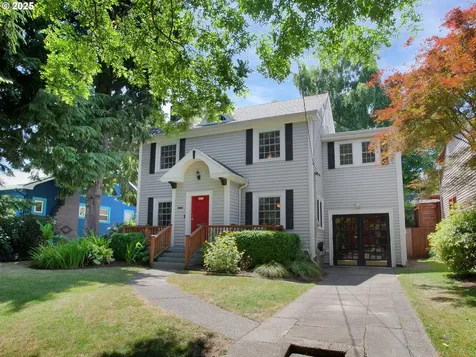 4214 NE Hassalo Street Portland OR 97213
