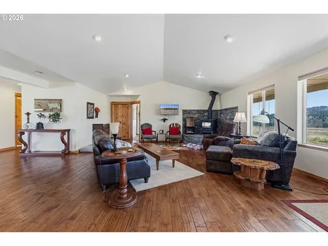 41221 SE Van Lake Road Prineville OR 97754