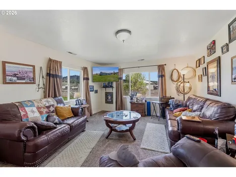 41221 SE Van Lake Road Prineville OR 97754