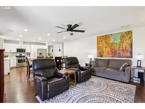 425 NW 151st Street Vancouver WA 98685