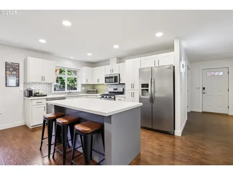 425 NW 151st Street Vancouver WA 98685