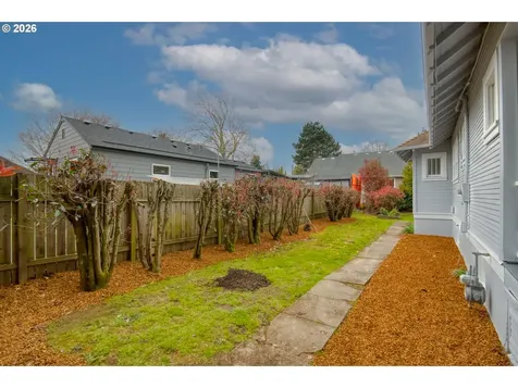 5819 N Concord Avenue Portland OR 97217