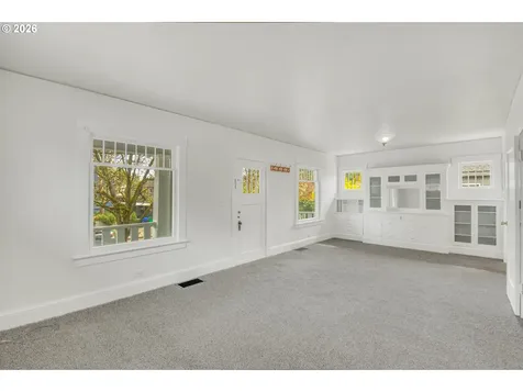 5819 N Concord Avenue Portland OR 97217