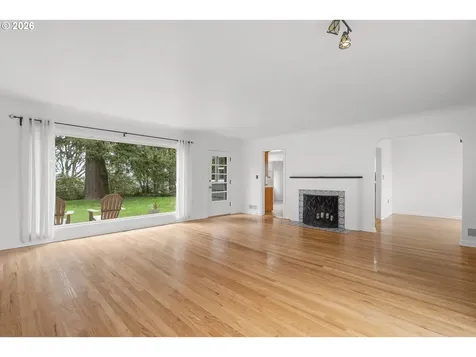 2742 Bluff Avenue SE Salem OR 97302