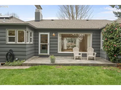 2742 Bluff Avenue SE Salem OR 97302