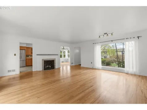 2742 Bluff Avenue SE Salem OR 97302