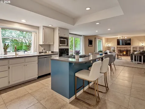 6106 Churchill Downs Drive West Linn OR 97068