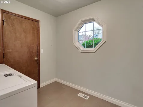 6106 Churchill Downs Drive West Linn OR 97068