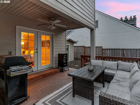 6106 Churchill Downs Drive West Linn OR 97068