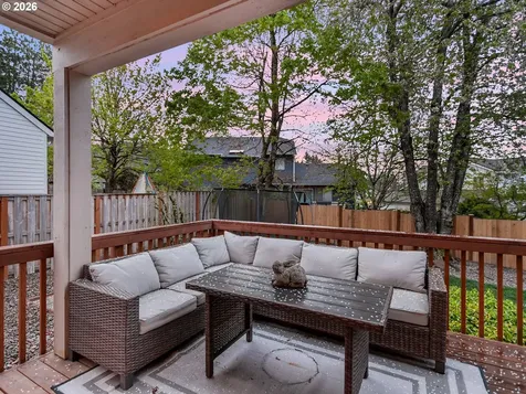 6106 Churchill Downs Drive West Linn OR 97068