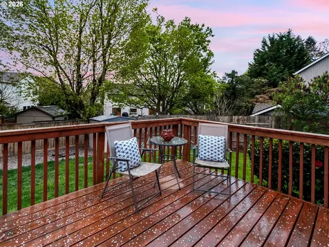 6106 Churchill Downs Drive West Linn OR 97068