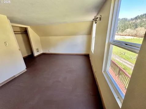 769 Deans Creek Road Reedsport OR 97467