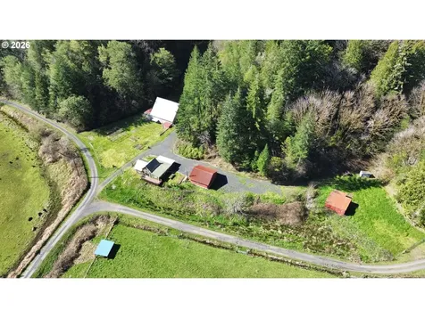 769 Deans Creek Road Reedsport OR 97467