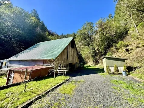 769 Deans Creek Road Reedsport OR 97467
