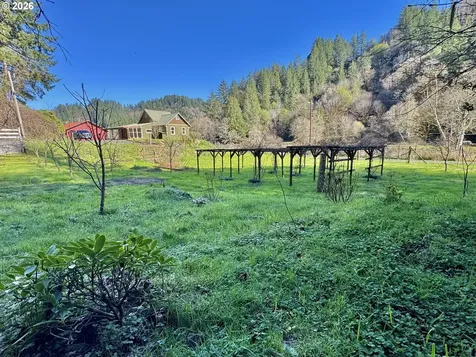 769 Deans Creek Road Reedsport OR 97467