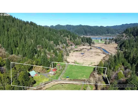 769 Deans Creek Road Reedsport OR 97467