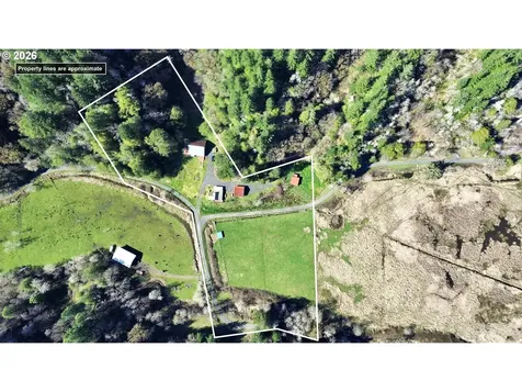 769 Deans Creek Road Reedsport OR 97467