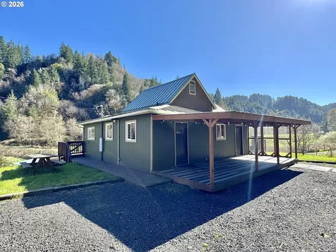 769 Deans Creek Road Reedsport OR 97467