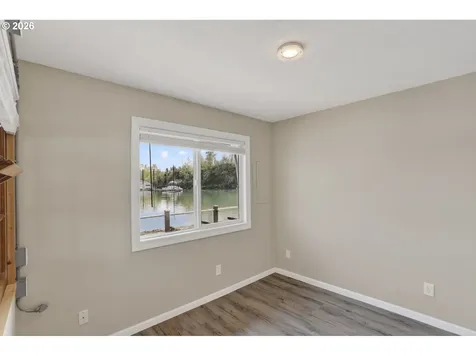 18989 NE Marine Drive Portland OR 97230