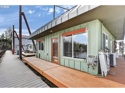 18989 NE Marine Drive Portland OR 97230
